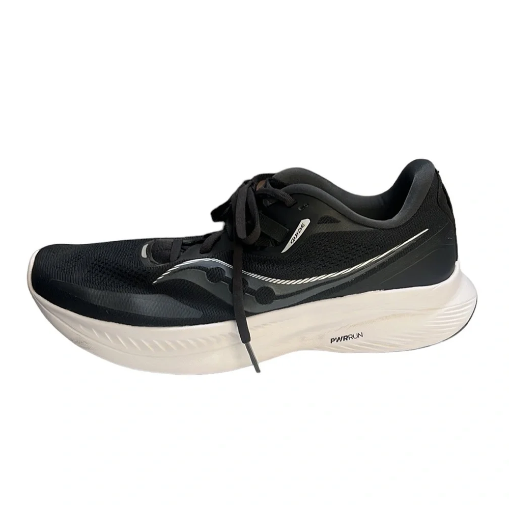 Saucony Men’s Guide 15 Sneakers Size 9.5